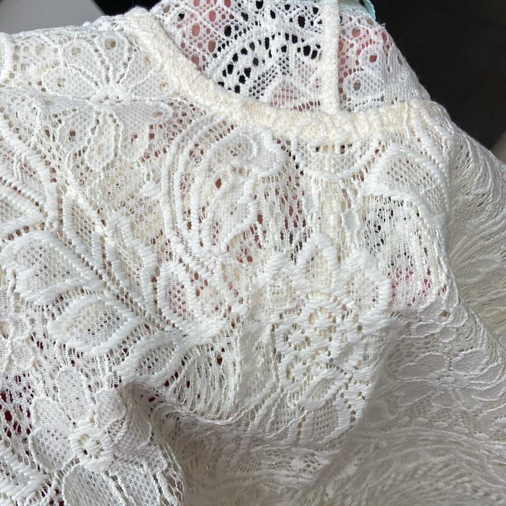 Maurices lace over layer top. Size S - Picture 8 of 8